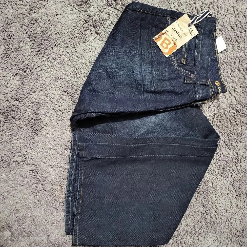 Bullhead straigh dark worn jeans